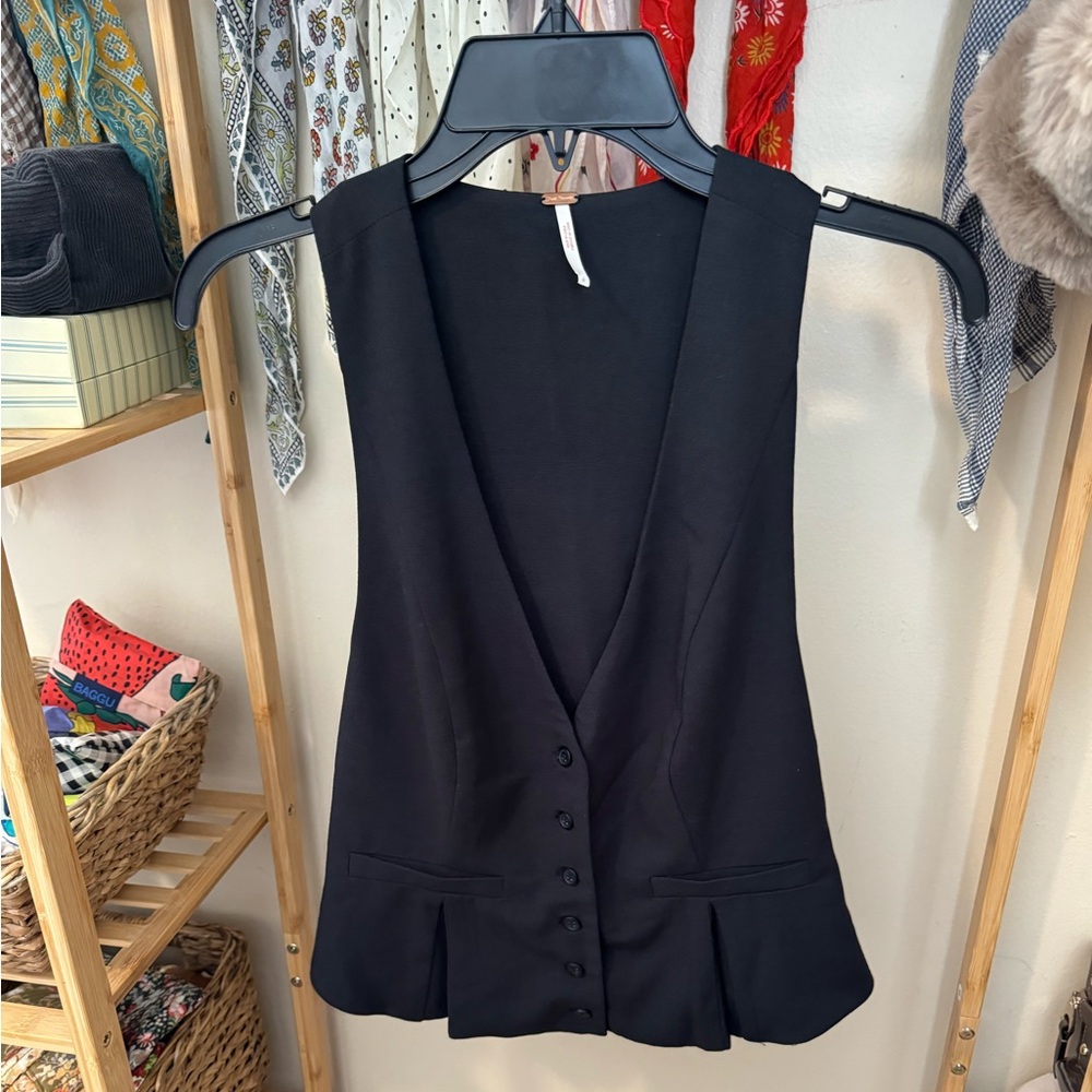 Free People Black Vest!